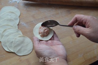 Dumplings with Sour Soup and Big Meat and Lotus Vegetable recipe