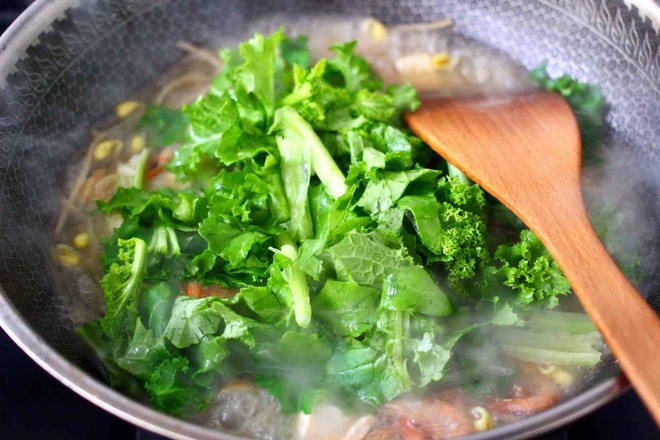 One-pot Stew with Moss and Sea Prawn Vermicelli recipe