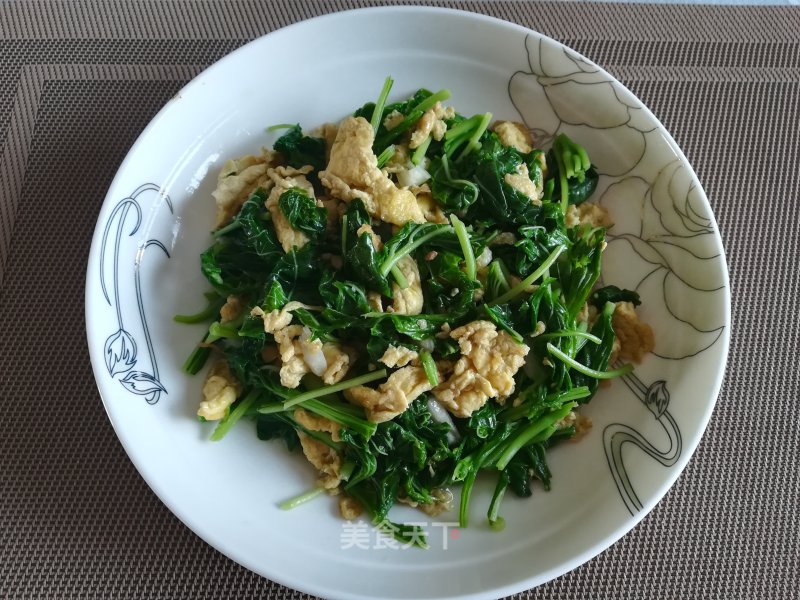 Scrambled Eggs with Amaranth recipe