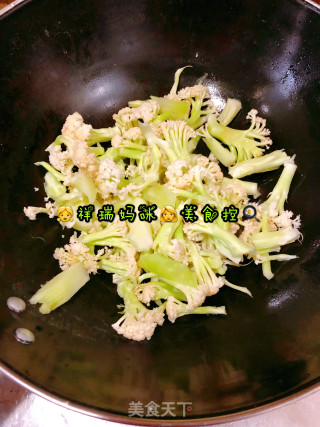 👩‍🍳cooking🍳cooking👩‍🍳: Green Bamboo Shoots and Cauliflower on Xiangrui Baby’s Table🥦 recipe