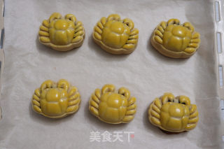 Overbearing Crab Mooncakes recipe
