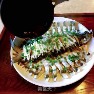 Steamed Taihu White Fish recipe