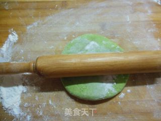 Hand-rolled Noodles with Spinach recipe