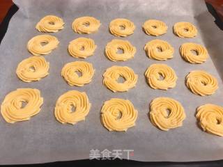 Garland Butter Cookies recipe