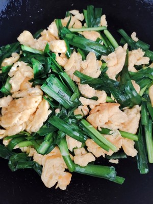 Scrambled Eggs with Leek-three Minutes to Prepare The Food and Master The Secret of Fire recipe