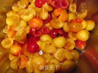 Canned Red and Yellow Cherries recipe