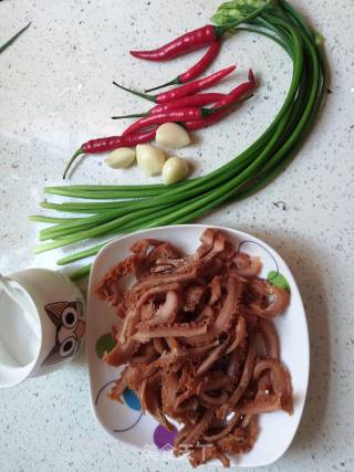 Stir-fried Tripe with Leek Flower recipe