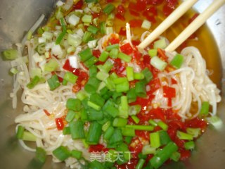 #春食野菜香#pour Oil with Chives and Enoki Mushrooms recipe