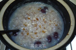 Nourishing Blood and Nourishing Beauty-red Rice and Coix Seed Porridge recipe