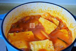 Hot Pot in Korean Wave [spicy Cabbage Tofu Soup] recipe