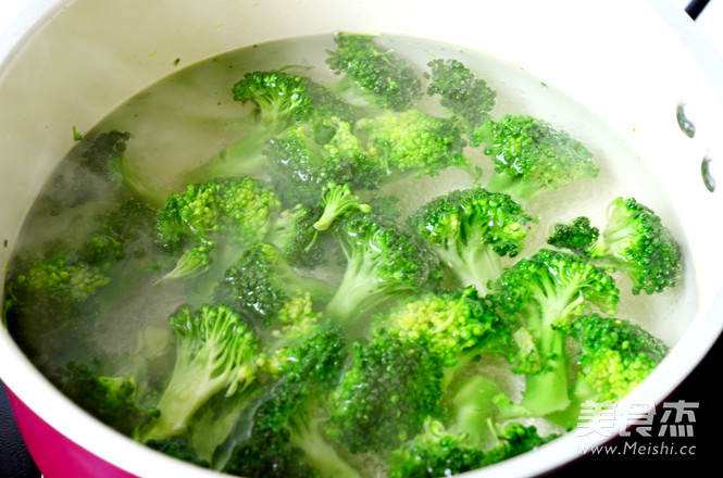 Glinole-broccoli Mixed Fungus recipe