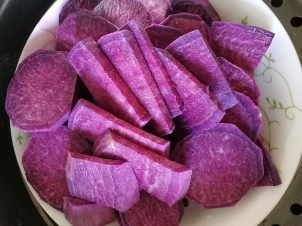 Purple Potato and Taro Mashed Bread recipe