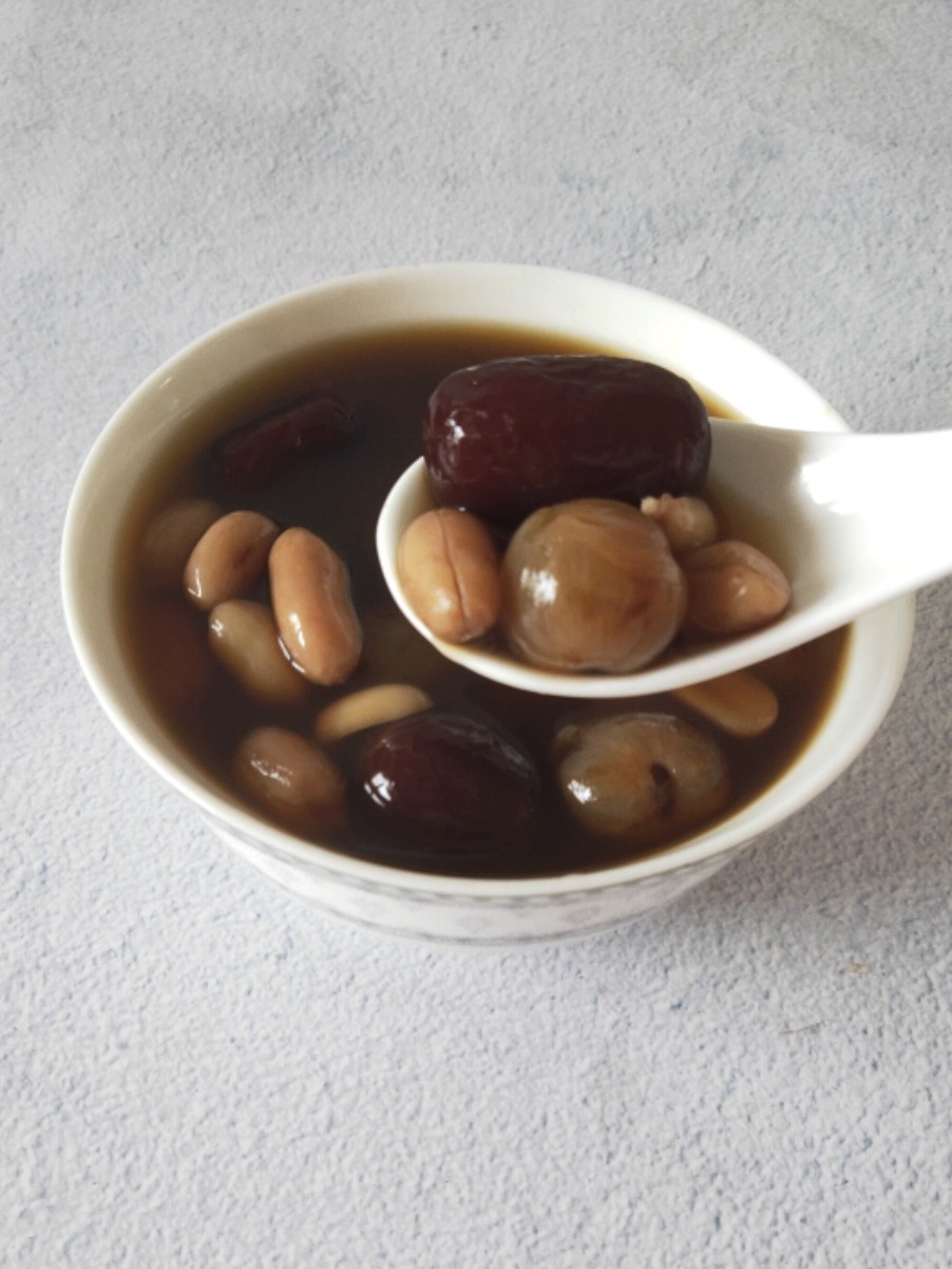 Peanut and Red Date Soup