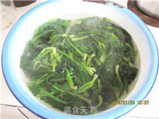 Garlic Vermicelli Mixed with Spinach recipe
