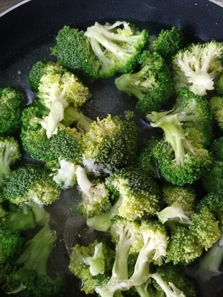 Broccoli in Oyster Sauce recipe
