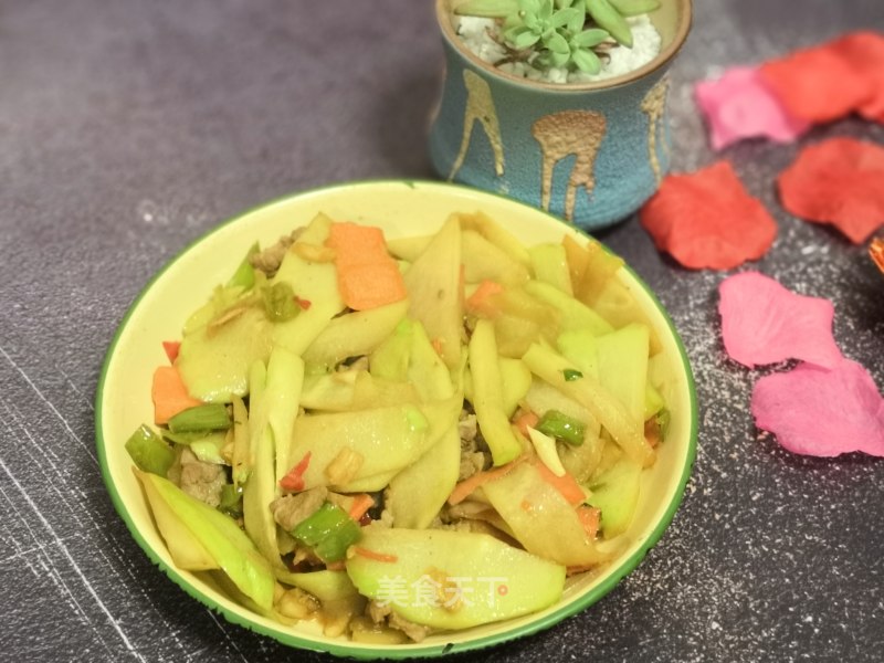 Stir-fried Chayote with Minced Meat recipe