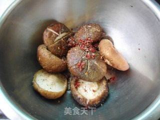 Roasted Shiitake Mushrooms with Black Pepper recipe