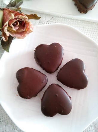 Chocolate Drenched Love Heart Cake recipe