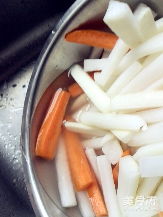 White Radish Golden Kimchi recipe