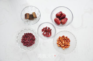 Five Red Soup recipe