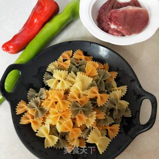 Stir-fried Pasta with Double Pepper Pork Tenderloin recipe