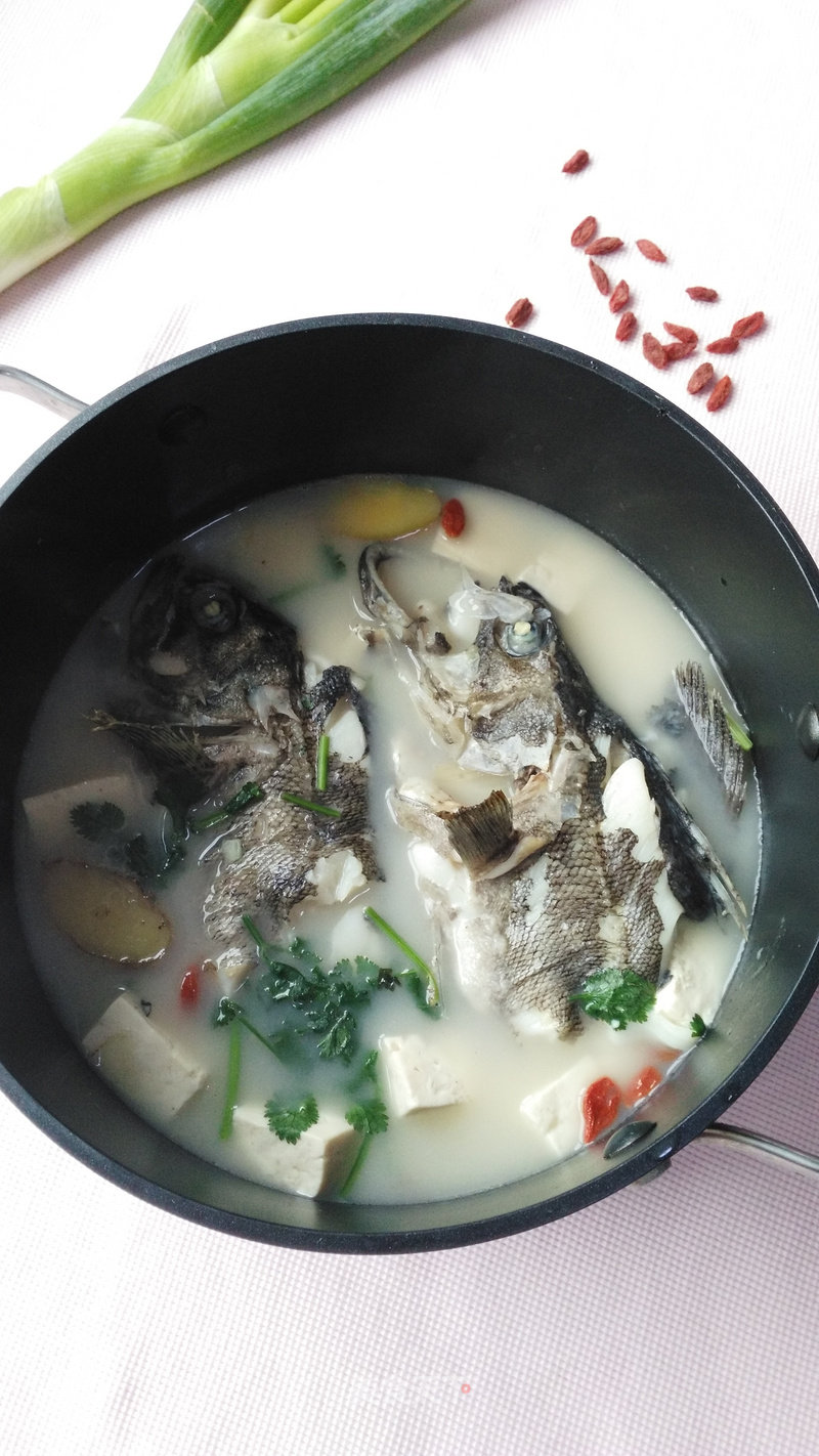Milky Black Fish Soup recipe