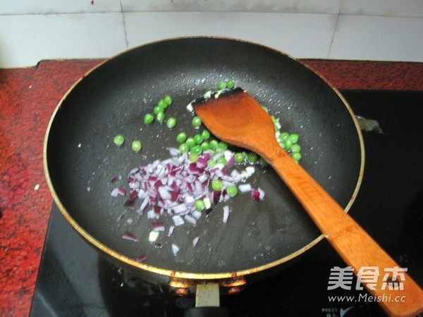 Fried Rice with Green Beans and Eggs recipe
