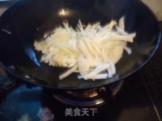 Squid and Cabbage Shredded Pork recipe