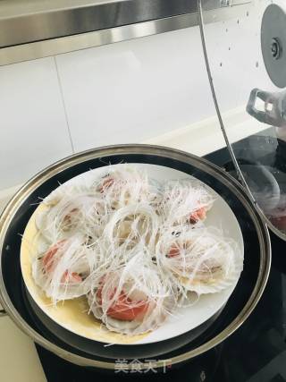 Steamed Scallops with Garlic Vermicelli recipe