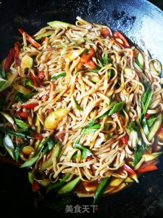 Fried Noodles with Horn Melon recipe