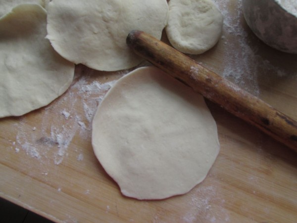 Chinese Leek and Vermicelli Steamed Buns recipe