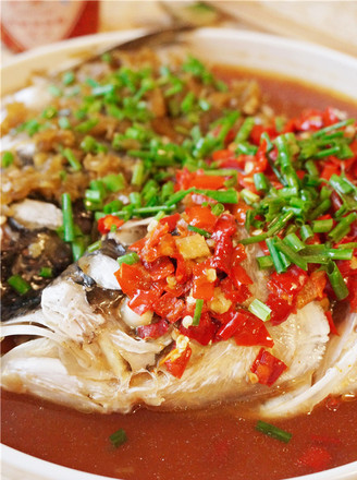 Two-color Chopped Pepper Fish Head recipe