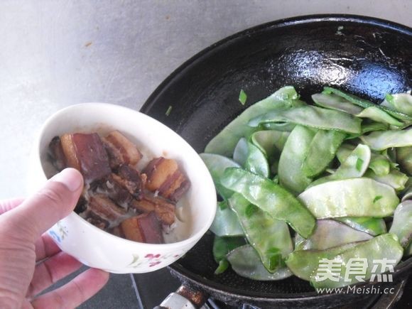 Braised Pork with Lentils recipe