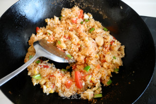 Omelette Rice with Salmon and Tomato Sauce recipe