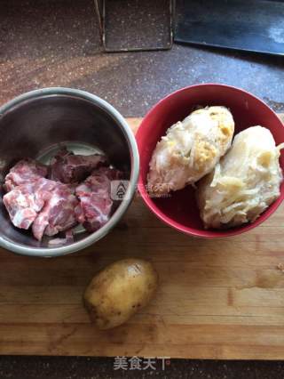 Braised Sauerkraut with Strong Spine recipe