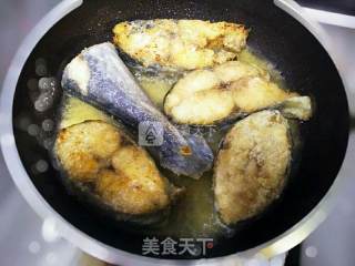 Pan-fried Spanish Mackerel with Lemon Sauce recipe