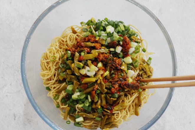 Refreshing Hot Dry Noodles recipe