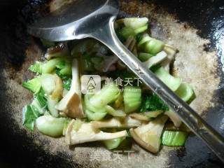 Stir-fried Vegetables with Pork Belly Mushrooms recipe