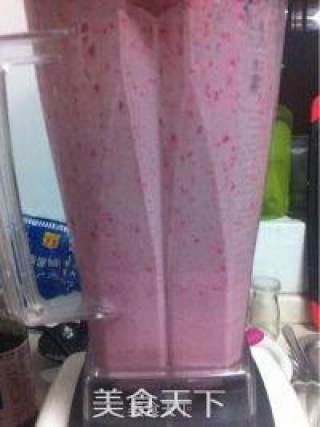 Raspberry Milkshake recipe