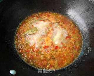 Braised Red Rice with Shrimp Crispy Intestines recipe