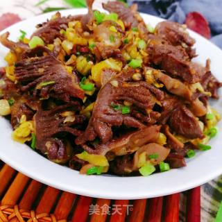 Sour and Spicy Duck Gizzards recipe