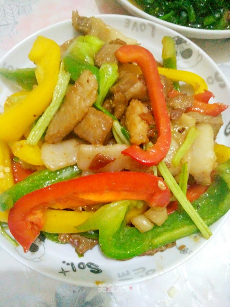 Stir-fried Pork with Three Peppers recipe