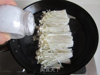 Stir-fried Enoki Mushrooms recipe