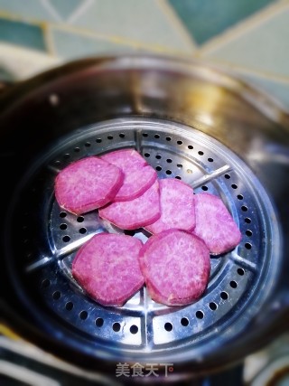 Fried Purple Sweet Potato Meatballs recipe