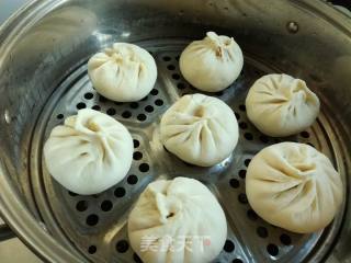 Carrot Buns with Lard Residue recipe