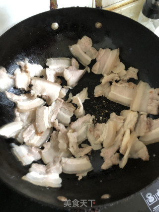 Stir-fried Green Pepper with Pork Belly recipe