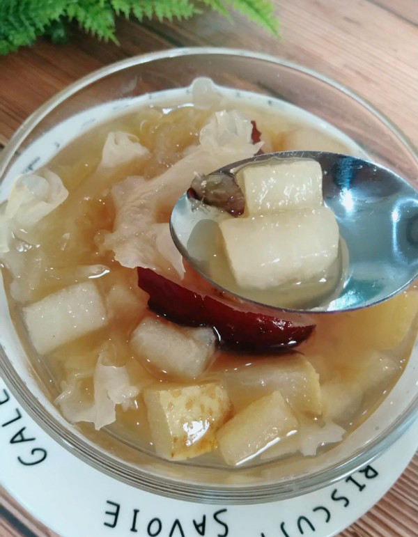 Sydney White Fungus Soup recipe