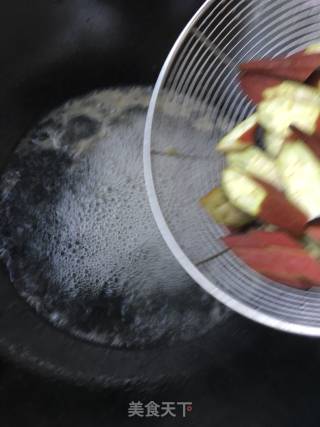 Sea Cucumber Fried Red Okra recipe