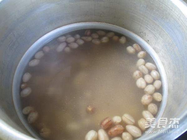 Peanuts and White Kidney Bean Sweet Soup recipe