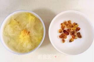 Milk Peach Gum White Fungus Soup recipe